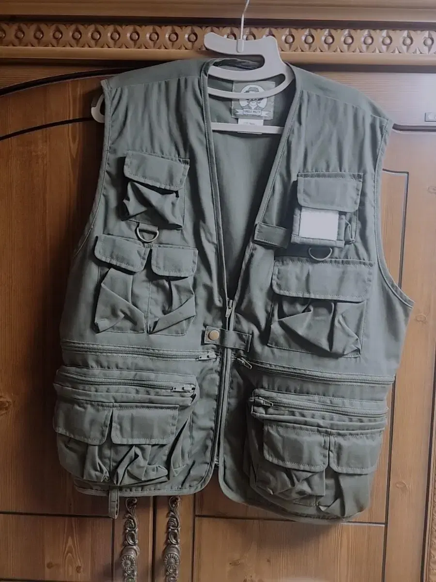 Roscoe Tech Vest Khaki