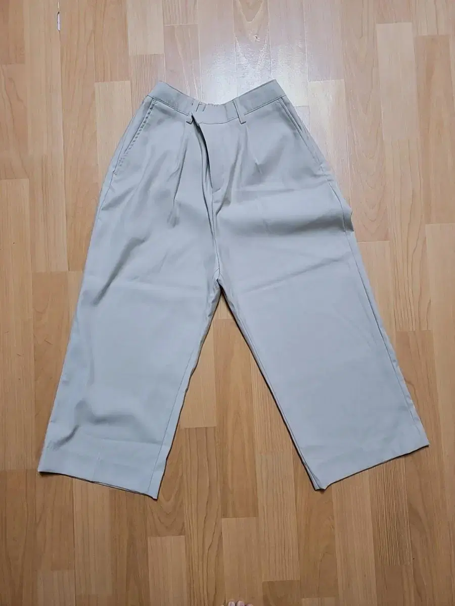 Order Fleece Beige Crop Wide Slacks