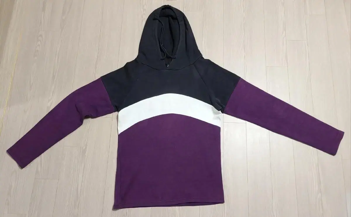 Long-sleeved hoodies