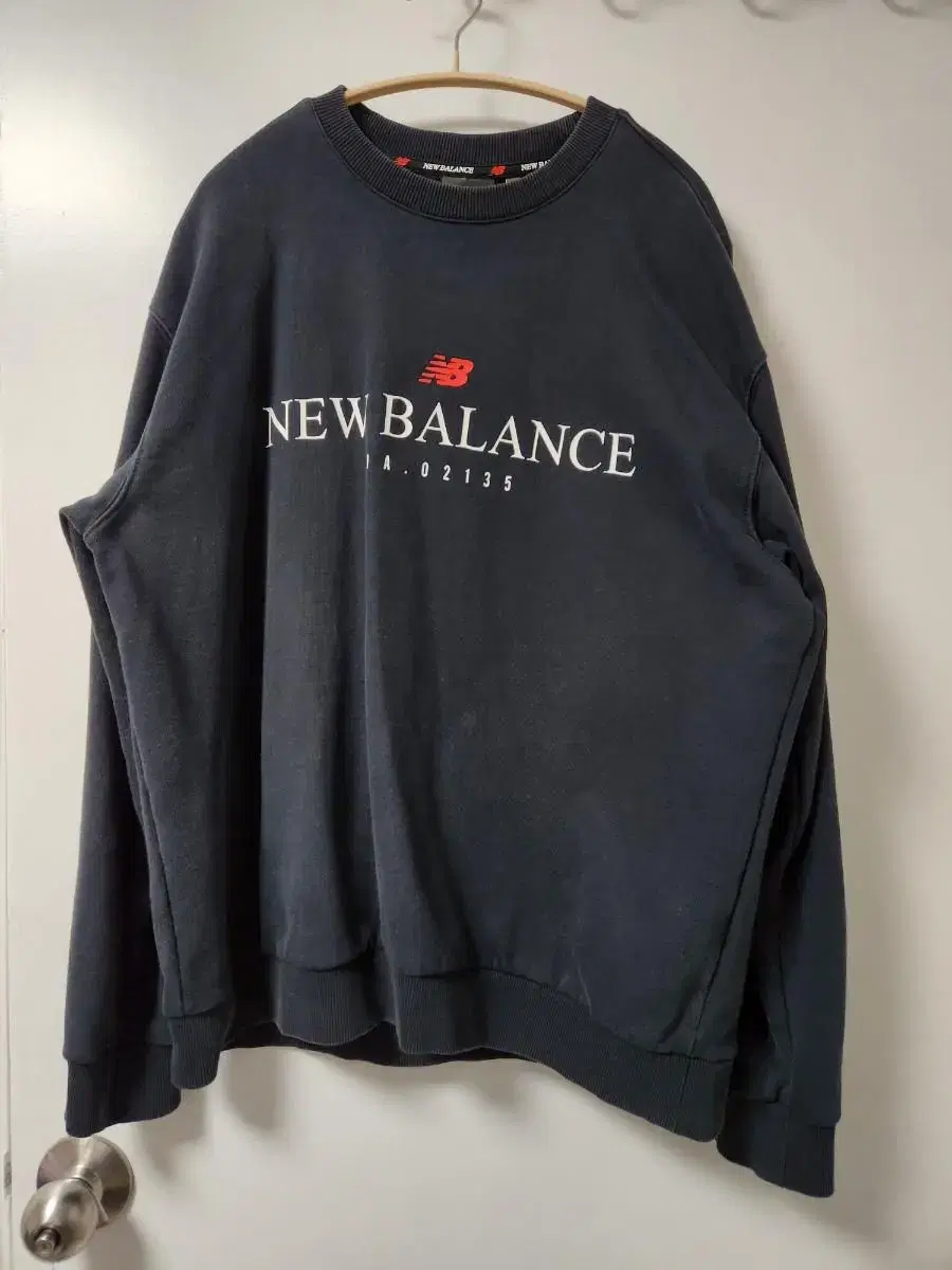 New Balance Lettering T-Shirt Size XL