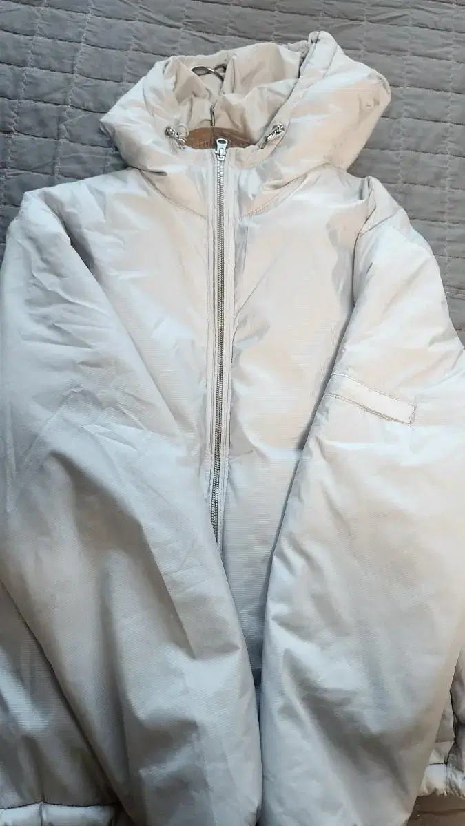 H&M Functional Techfit Softshell Padding L White