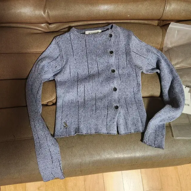 애프터아워즈 asymmetric ribbed cardigan