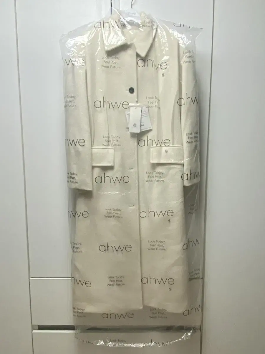 최종가격내림)아위)Phoebe Dart Coat_IVORY-S