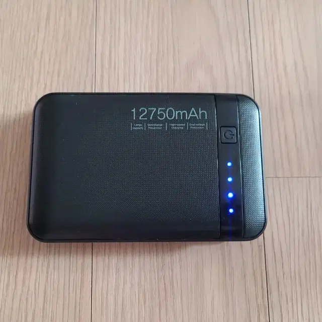 시크론 파워퀵 보조배터리(12750mAh) 충전기