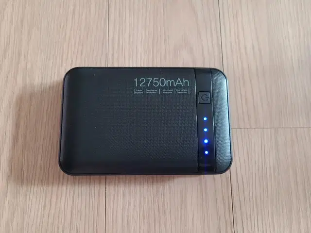 시크론 파워퀵 보조배터리(12750mAh) 충전기