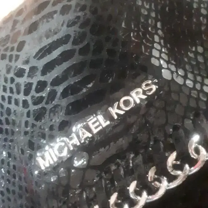 MCHAEL KORS