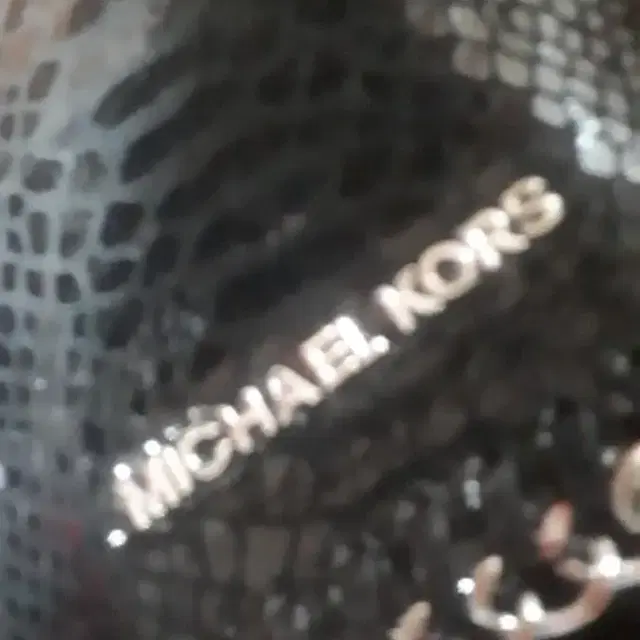 MCHAEL KORS