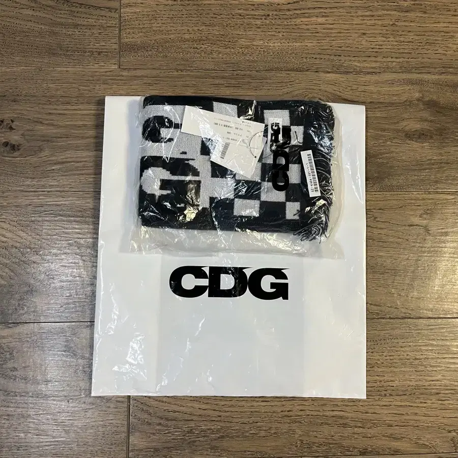 CDG 꼼데가르송 머플러