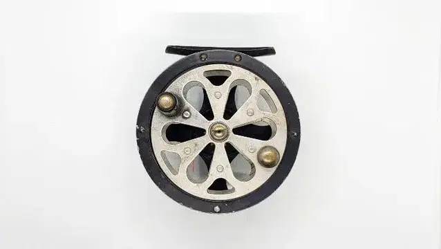 Flueger  Sal-Trout No_1554 Classic Reel.