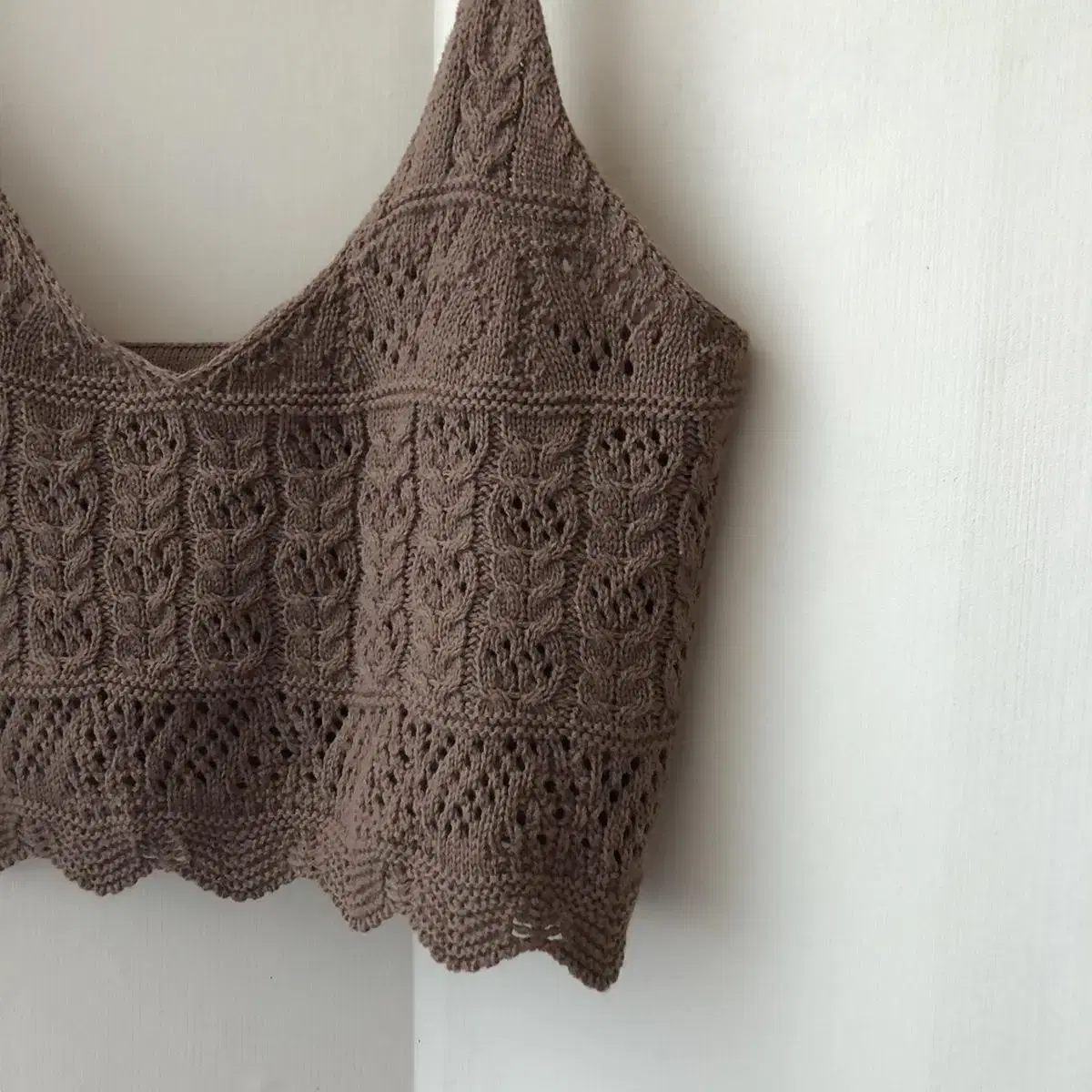 Vintage in the cold wind crop knit top