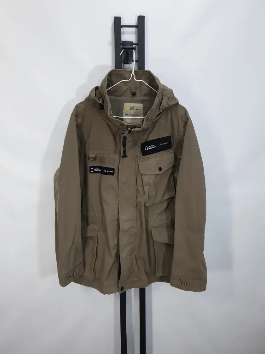 National Geographic Yasang Dotom Windbreaker Jacket L