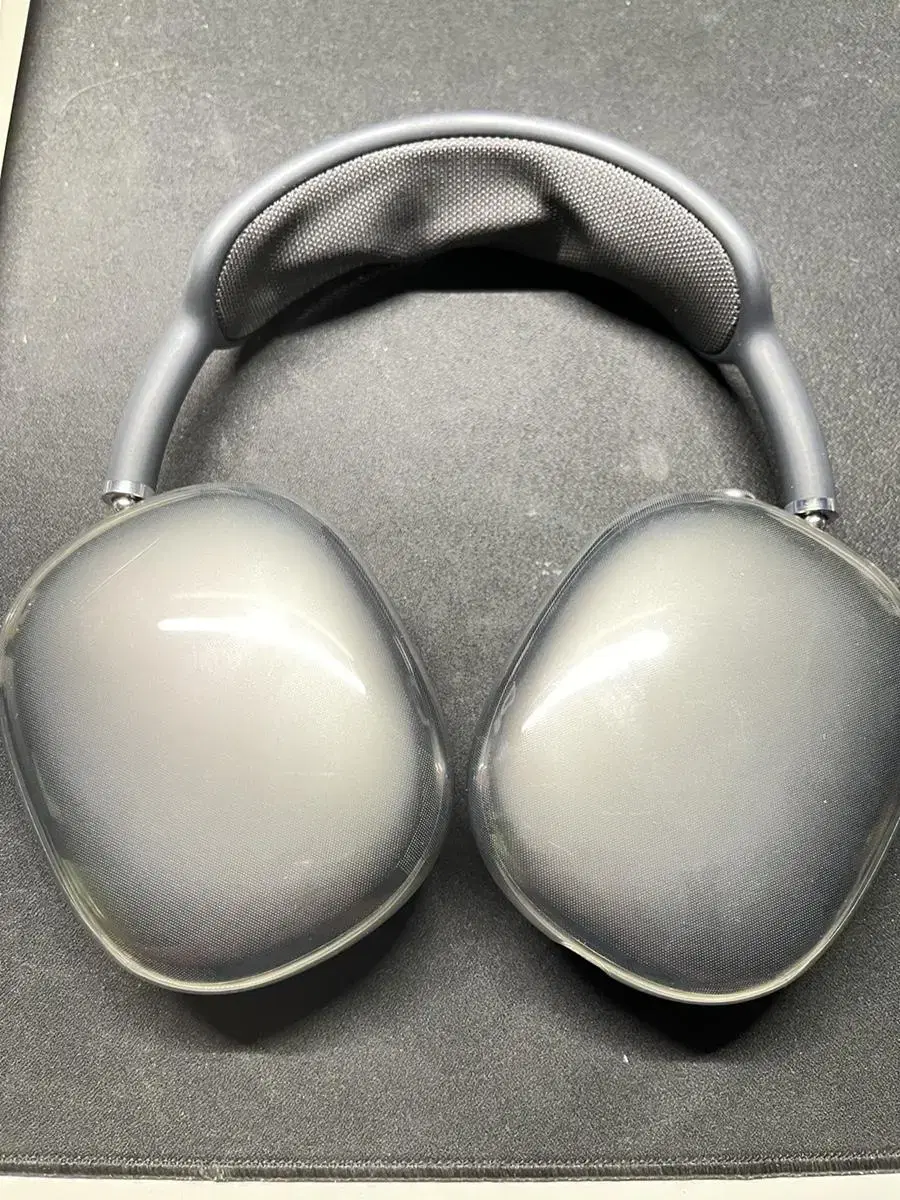 AirPods Max Space Gray