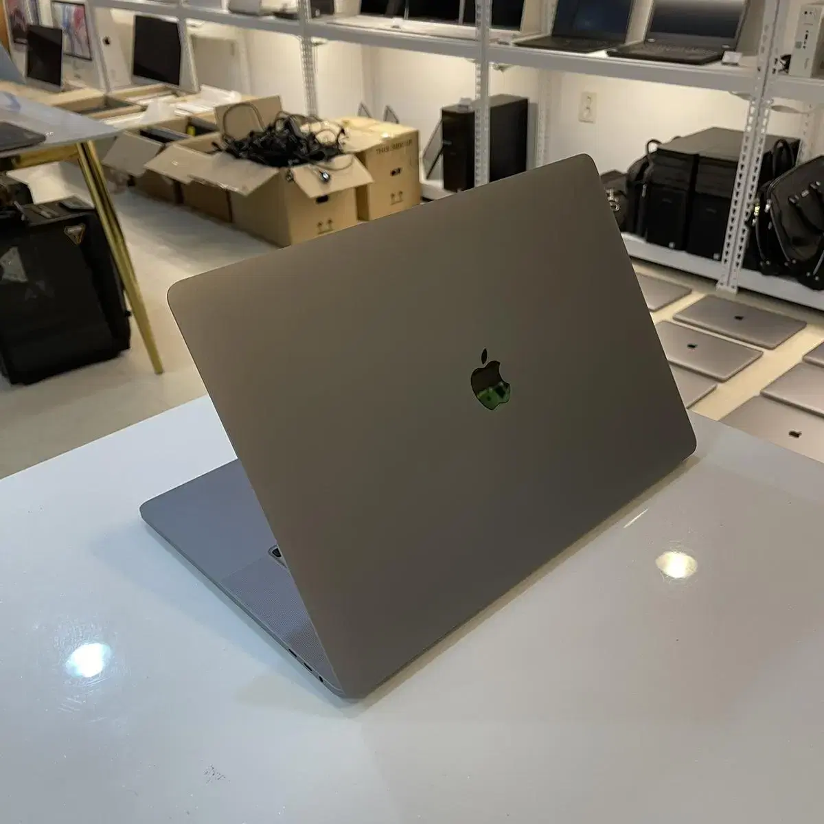 맥북프로 16인치 i7/512GB 노트북macbookpro