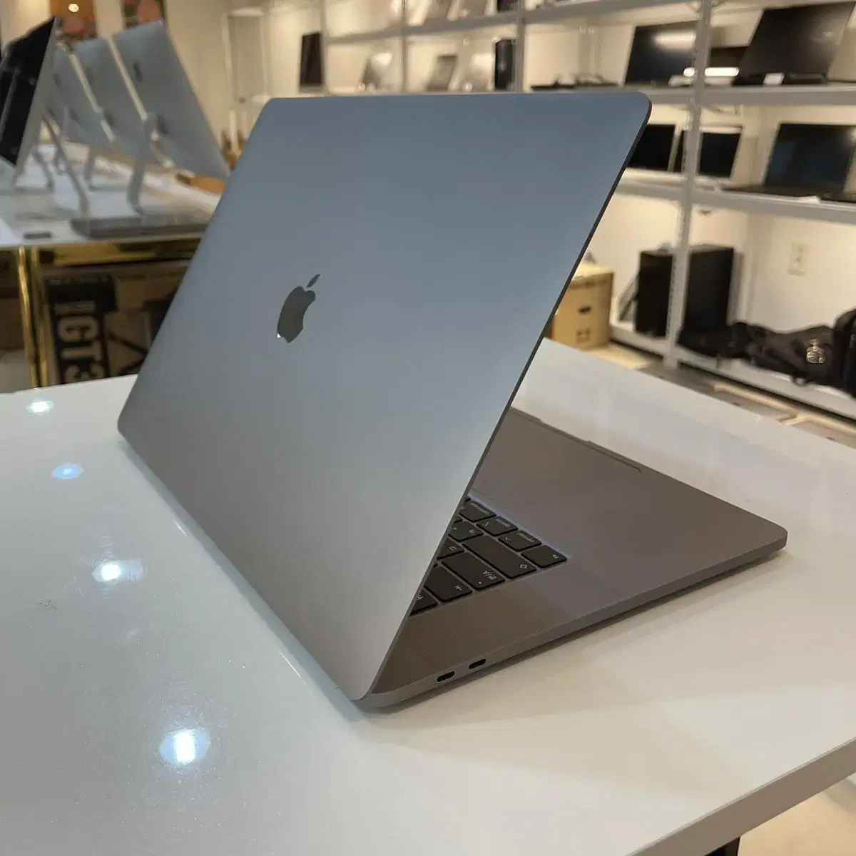 맥북프로 16인치 i7/512GB 노트북macbookpro