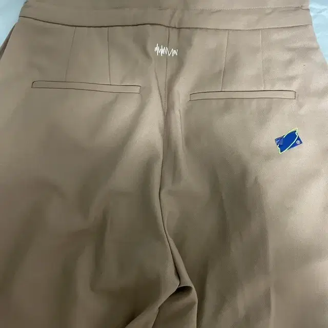 [A1] 아더에러 20SS Kustic Trouser 베이지색상 중고품