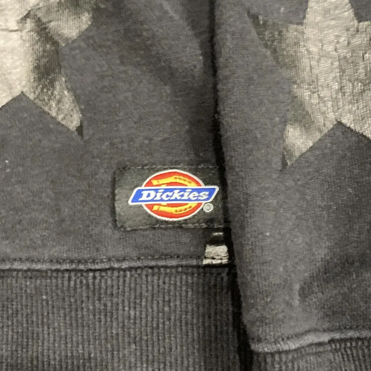 DICKIES 디키즈 전면 별 모양 패턴 프린팅 라운드넥 맨투맨 (M)