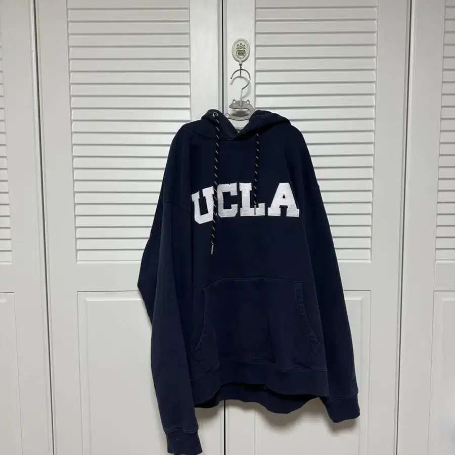 UCLA 후드티 팝니다