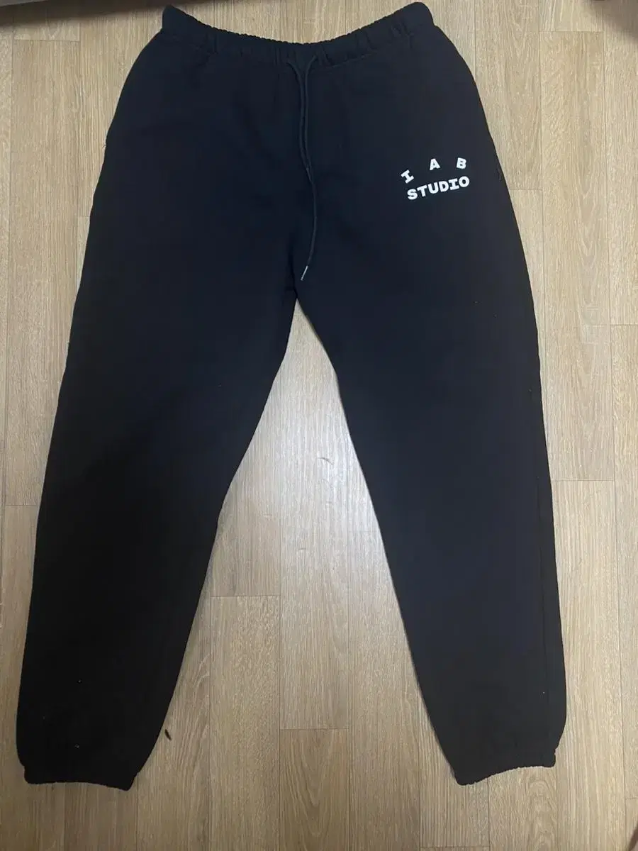 iApp Jogger Pants