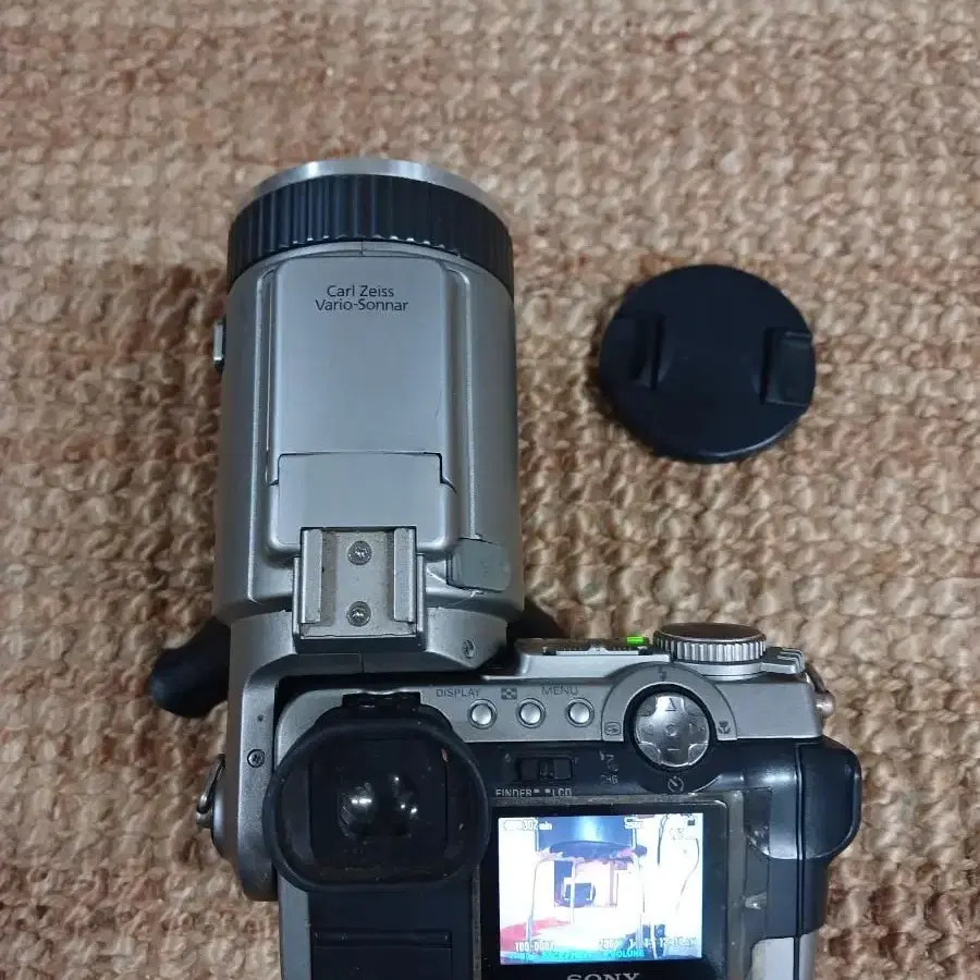 SONY DSC F707 디지털카메라