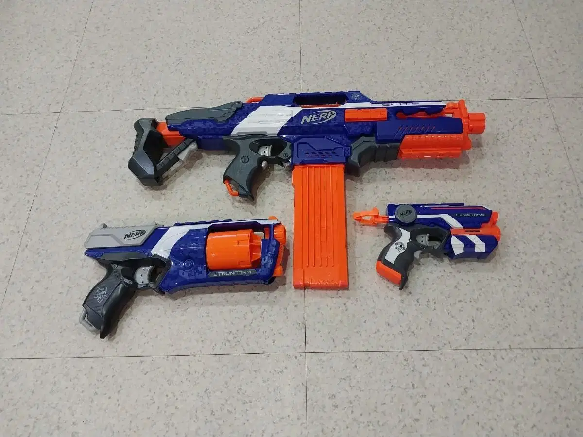 Bulk of 3 Nerf Elite Nerf Guns