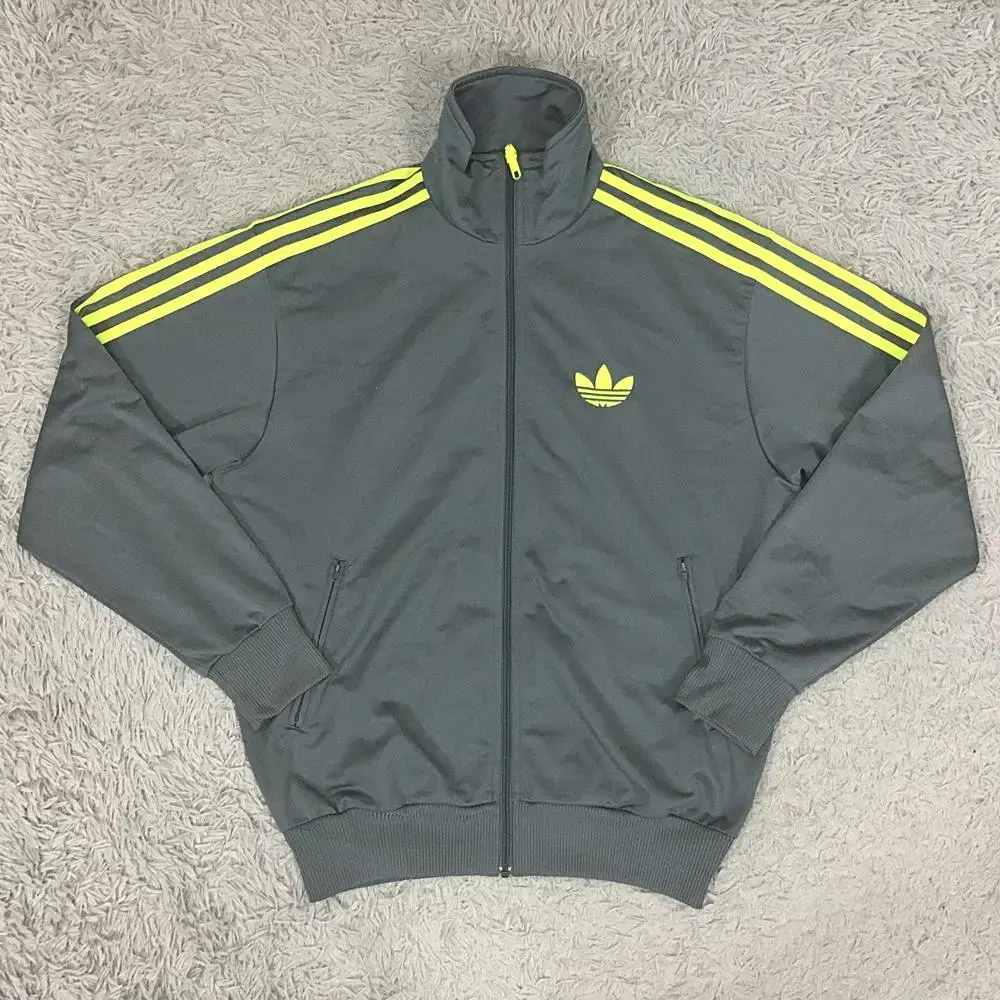 adidas Spring and Autumn Zip Up Jersey 100