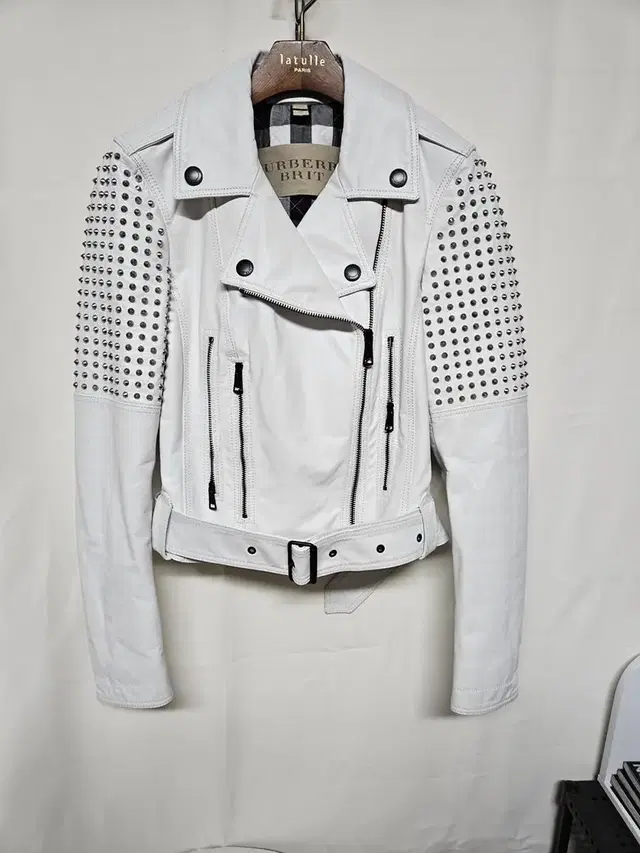 버버리 스터드 White Studded Leather 가죽 숏자켓  36