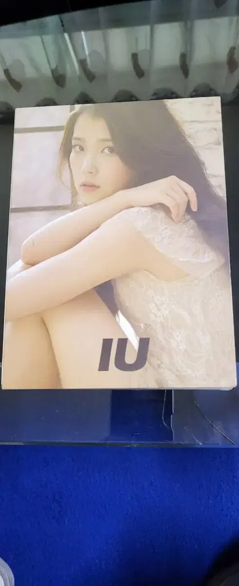 4 DVDs of IU's Japanese performances