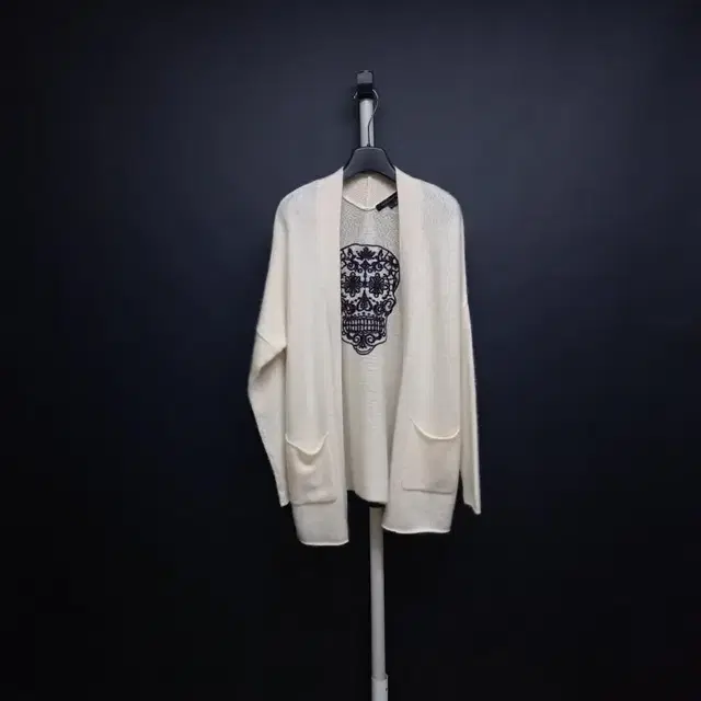 새 SKULL CASHMERE 스컬캐시미어 니트가디건