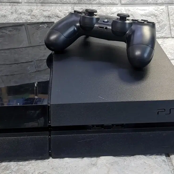 PS4 한국정발  CUH-1005a  500GB 1인셋