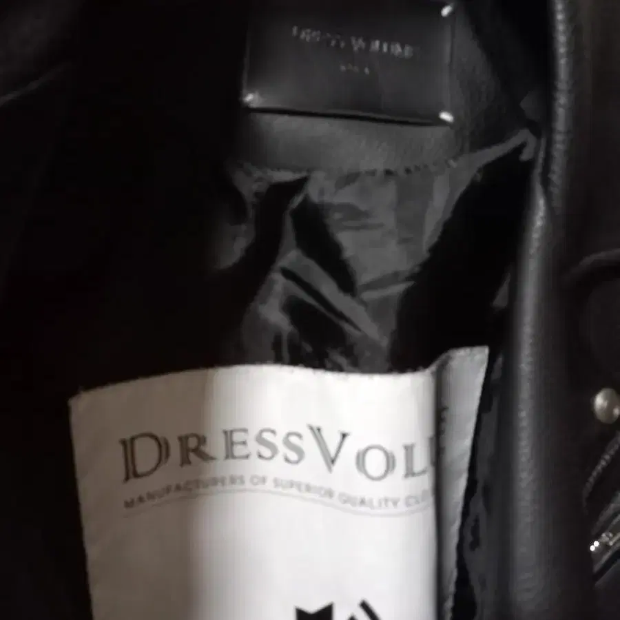 DRESS VOLUME   라이더 자켓