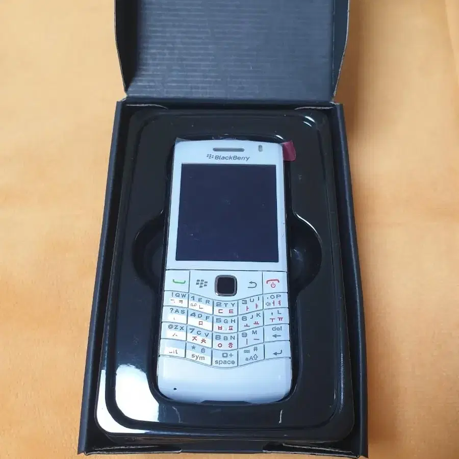 BlackBerry 9100  블랙베리 9100 펄화이트 신품풀박 SK용