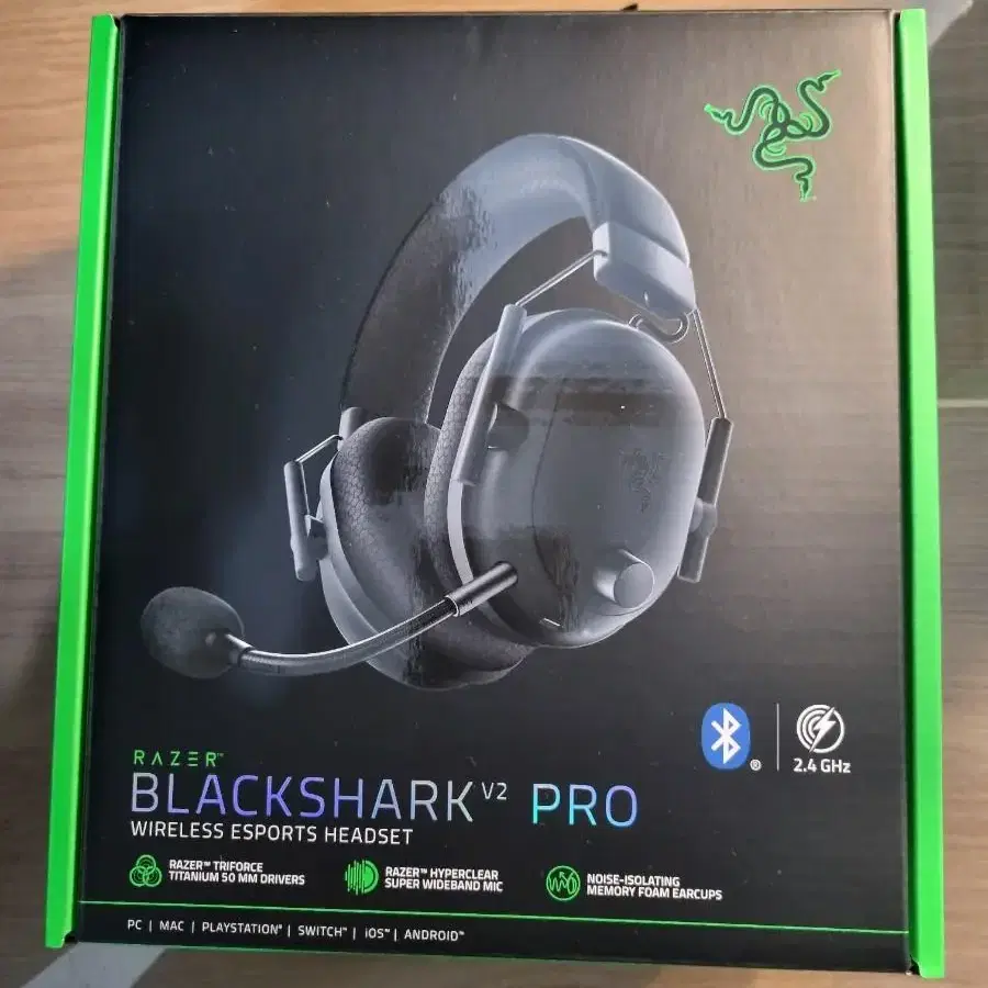 RAZER BLACKSHARK V2 PRO (새제품) / 게이밍 헤드셋