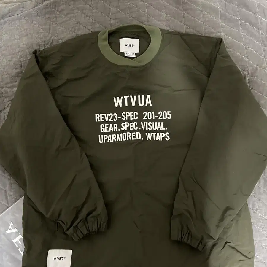 더블탭스 WTAPS 나일론 맨투맨