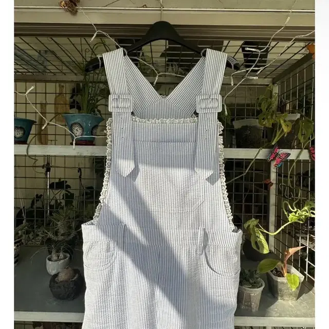 crocheant / seersucker overall