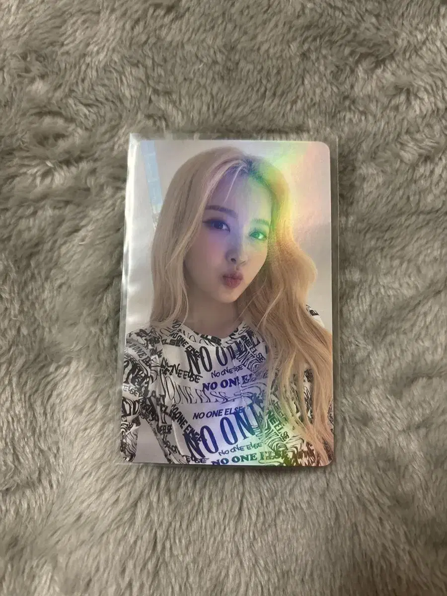 Sieun weverse photocard Stayc