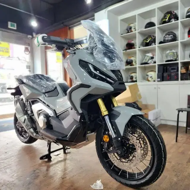 (신차) 2023년식 혼다 X-ADV 750 판매합니다.