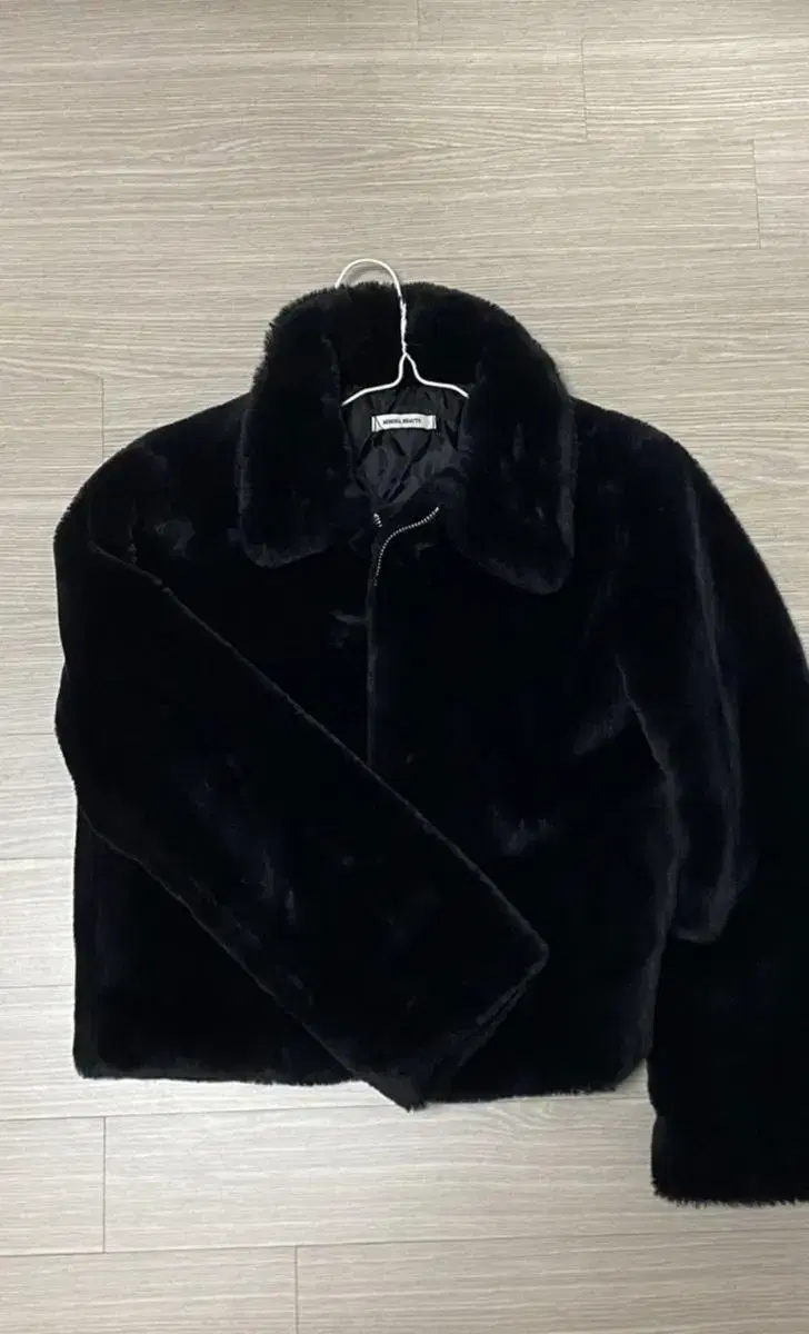 Fuzzy Jacket (black)