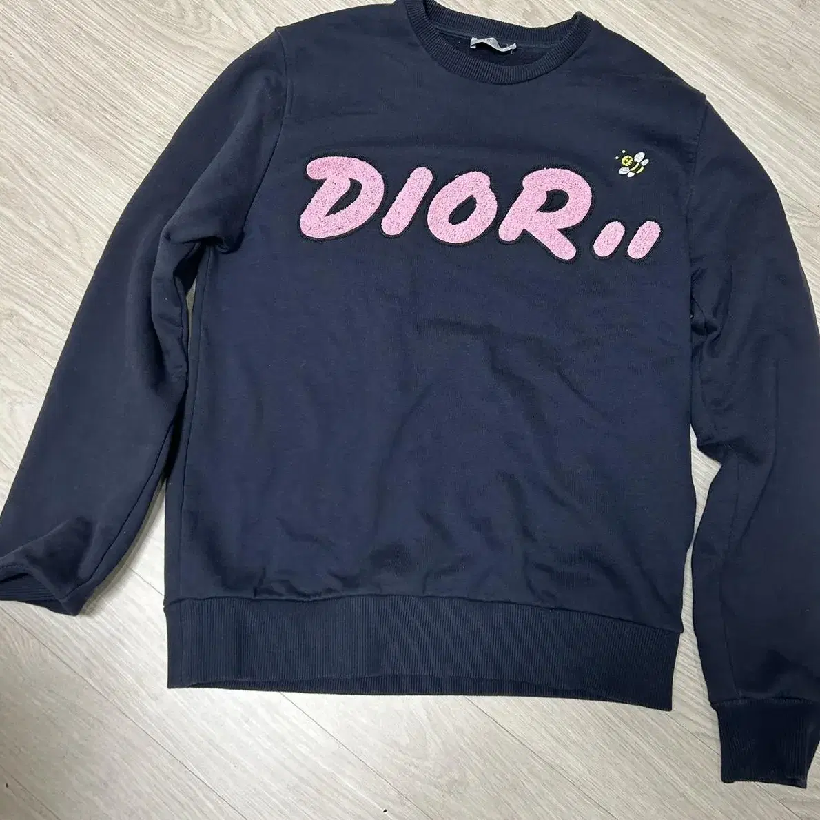 DIOR X KAWS  SWEATSHIRT SMALL