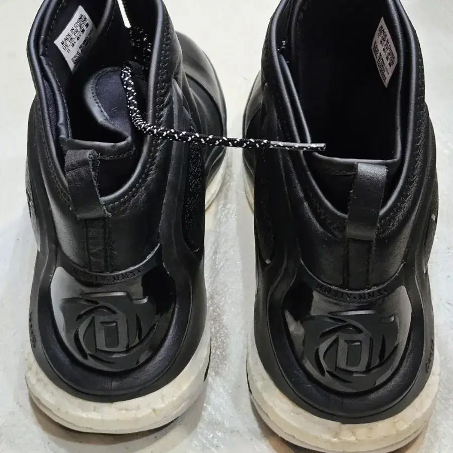 아디다스 Y-3 D Rose 5 부스트 / D96332 (290사이즈)