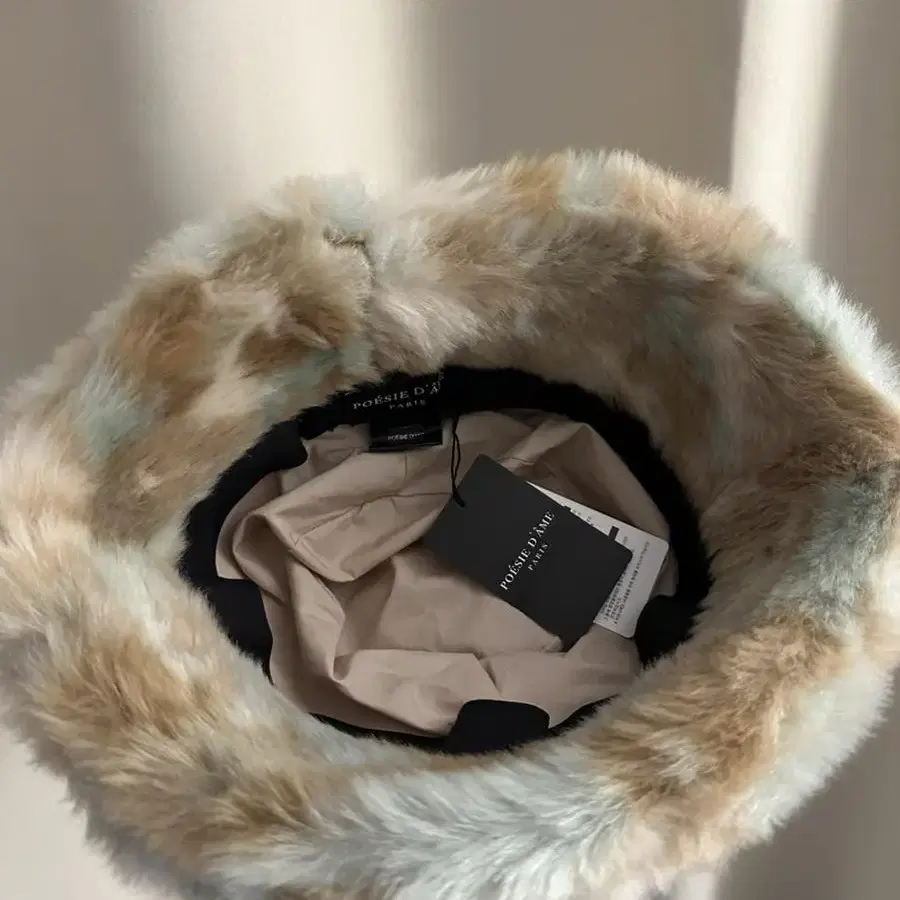 포에지담 Fur meatel hat 퍼 버킷햇