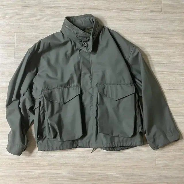 BEAMS M65 와이드 숏 자켓