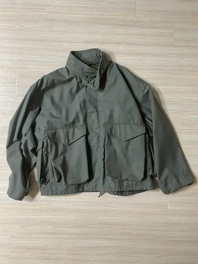 BEAMS M65 와이드 숏 자켓