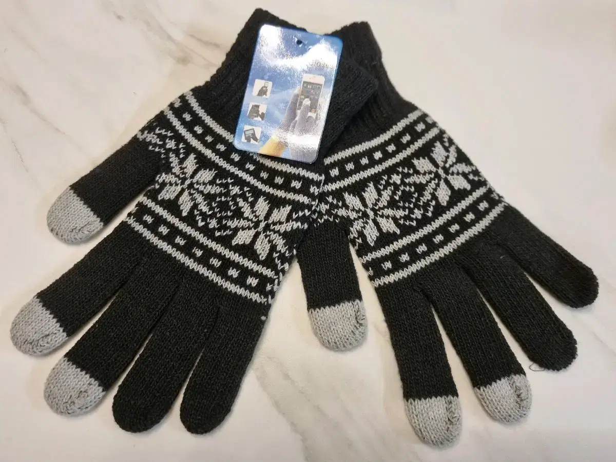 New Arrivals Snowflake Smartphone Gloves