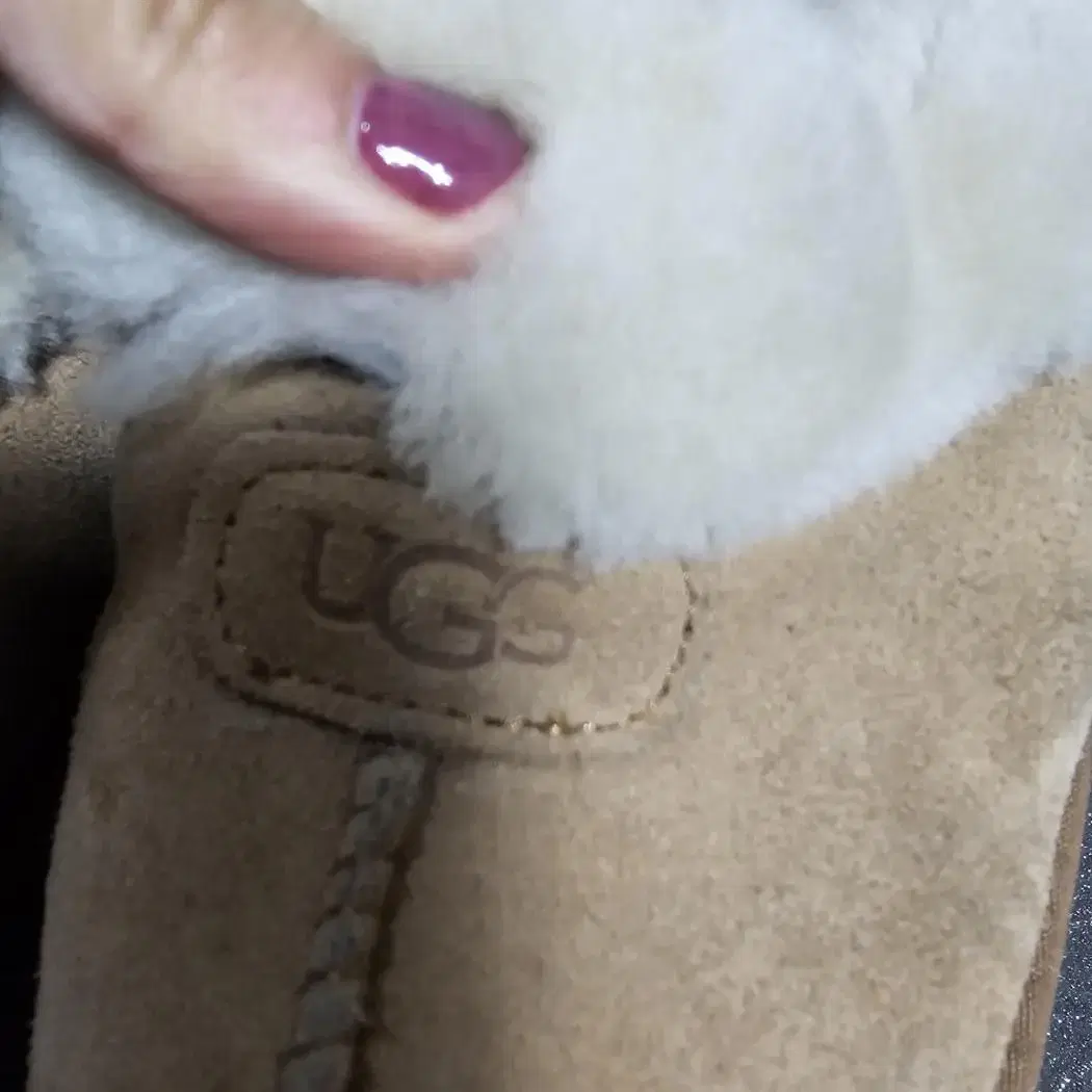 Ugg 슬리퍼 220mm