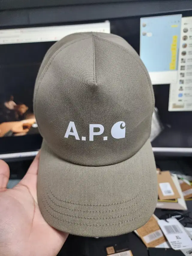 칼하트 X APC 모자 카키 60