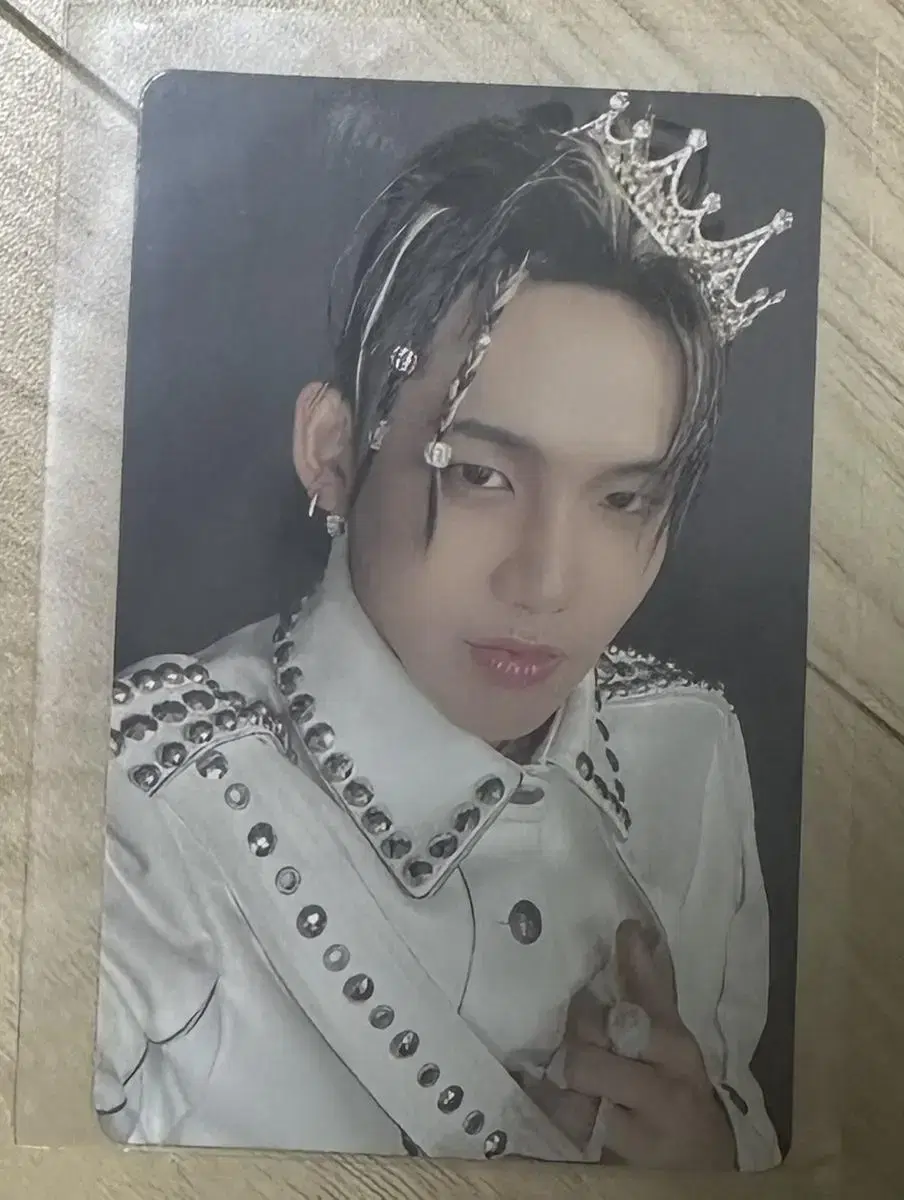 Treasure Reboot photobook ver. 1.0.0.1 hyunsuk photocard