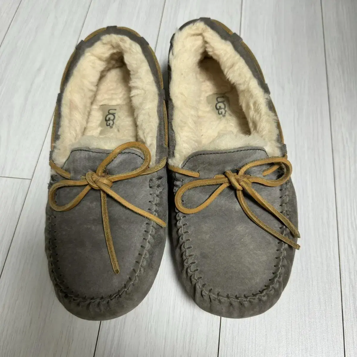 UGG 어그 다코타 모카신 EU39 250mm