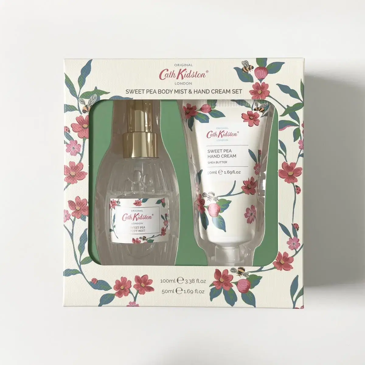 *Genuine new product* Caskidson Sweet Pea Body Mist & Hand Cream Set