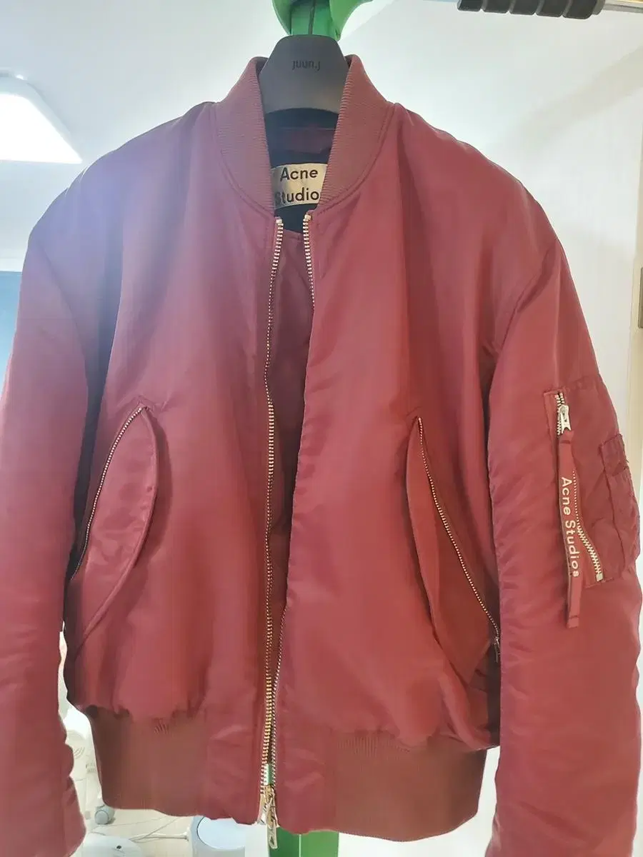 Akne Makio Bomber Burgundy