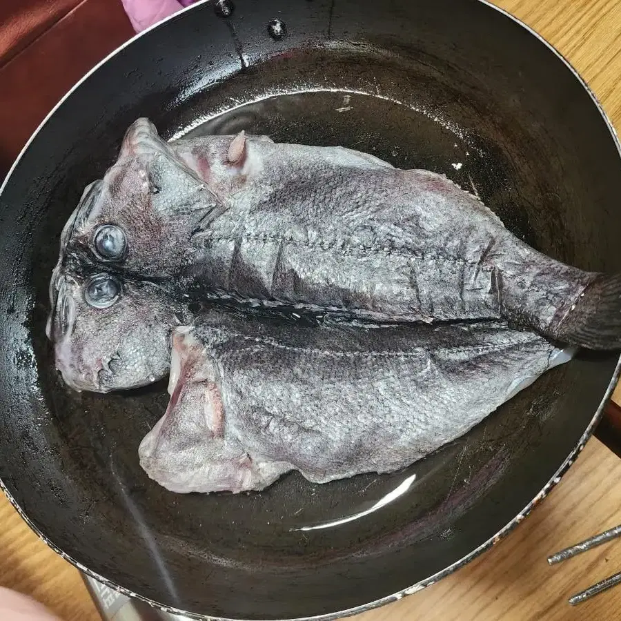 완도 자연산 반건조우럭 선물용 28cm 350g 구이 매운탕